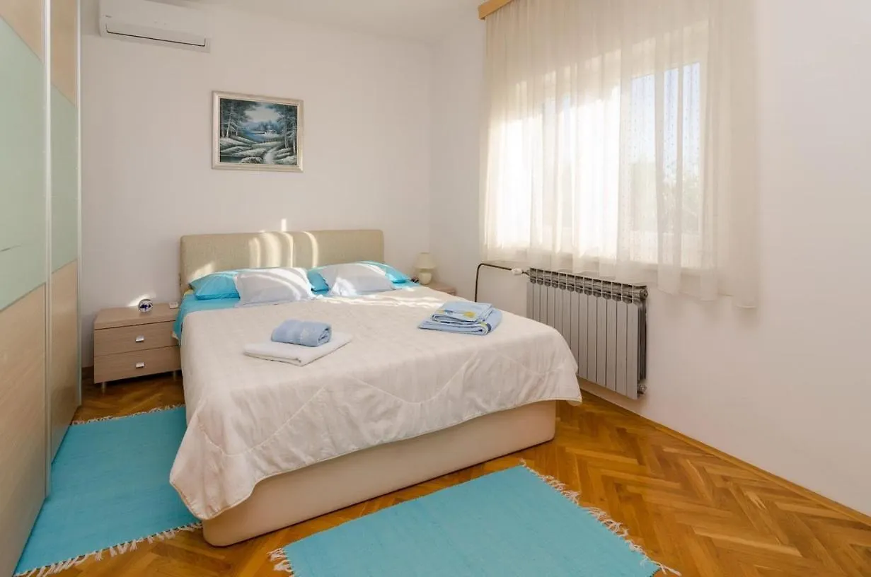 Apartments With A Parking Space Nin, Zadar - 11900 0*, نين كرواتيا